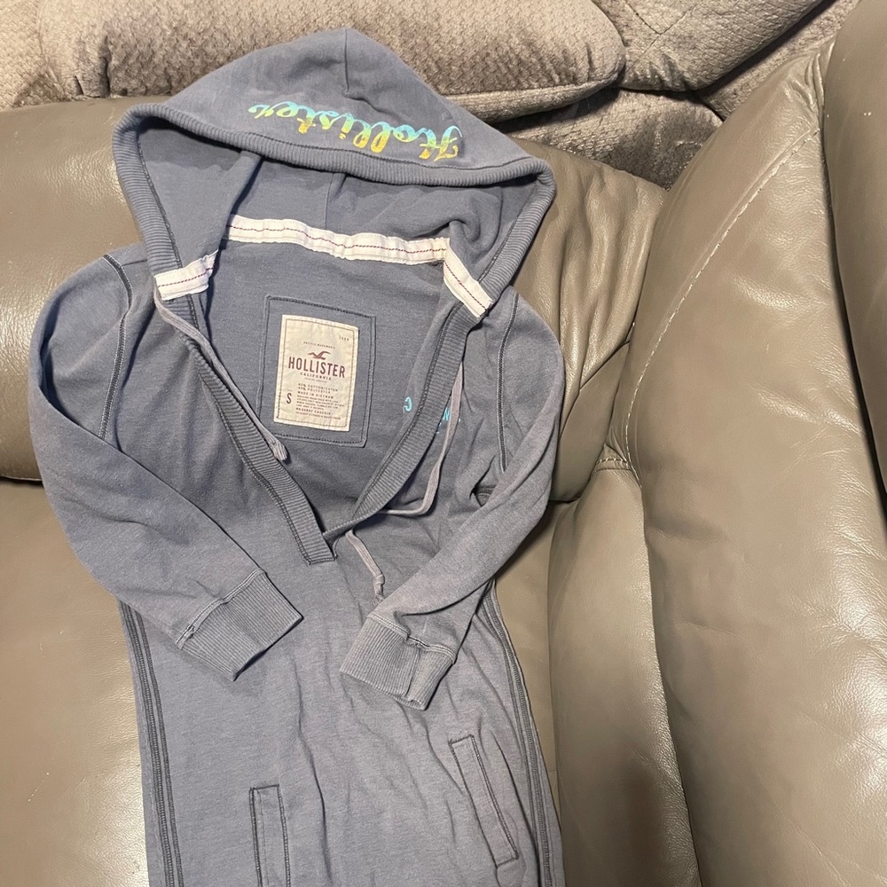 Hollister tunic